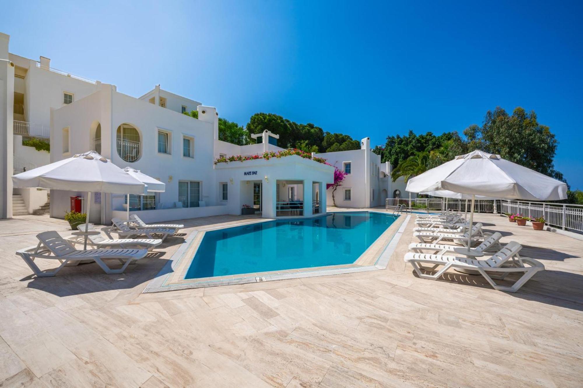فندق لابراندا تي إم تي بودروم المظهر الخارجي الصورة The hotel's pool