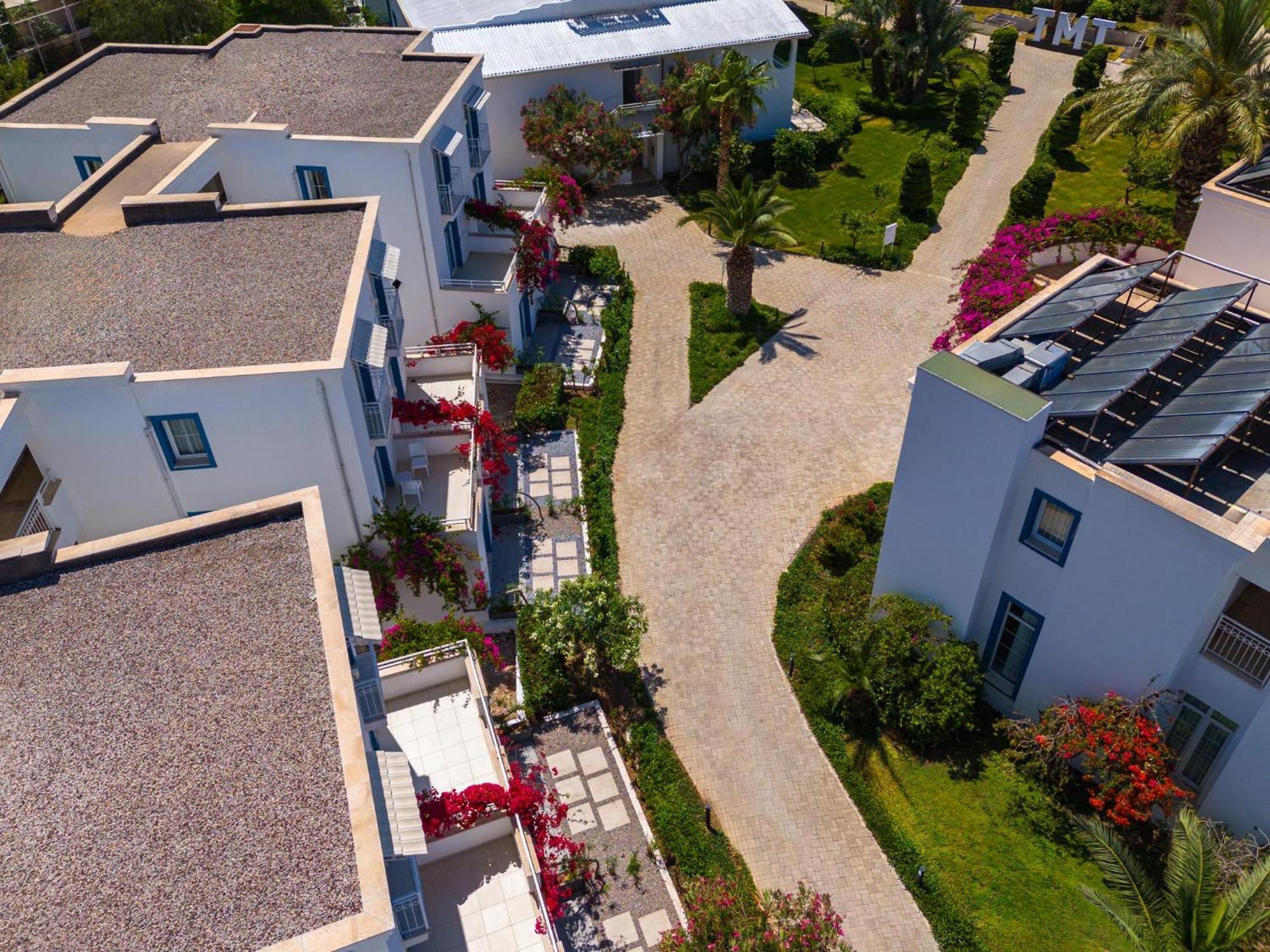 فندق لابراندا تي إم تي بودروم المظهر الخارجي الصورة Aerial view of the hotel